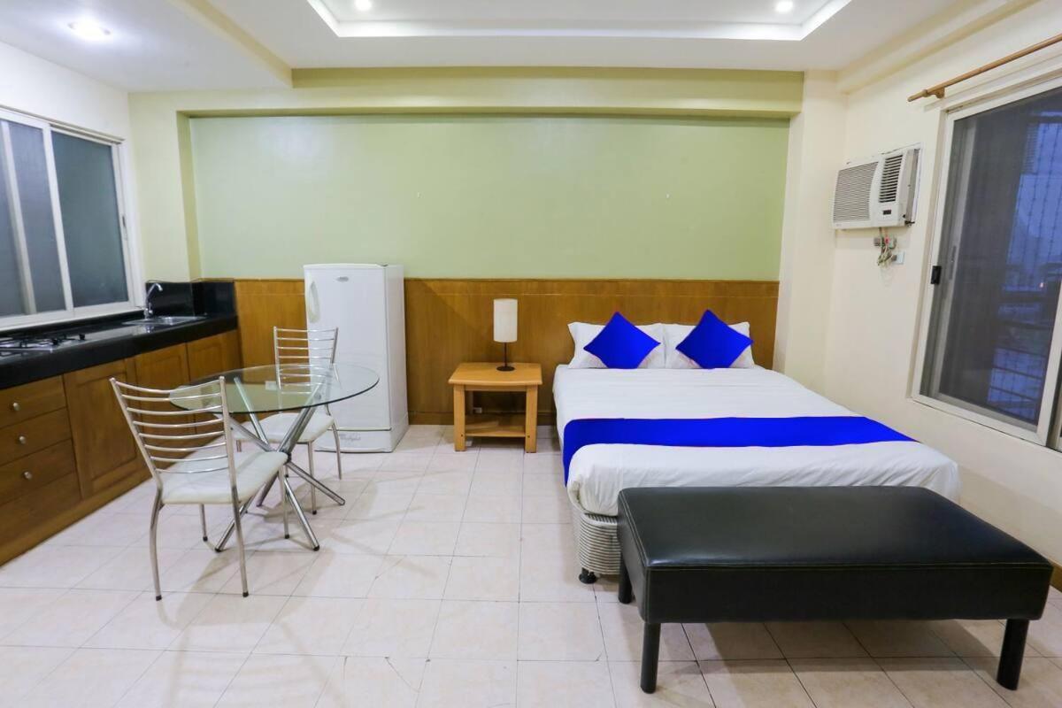 แอลเลย์ 8 Hotel Makati City ภายนอก รูปภาพ