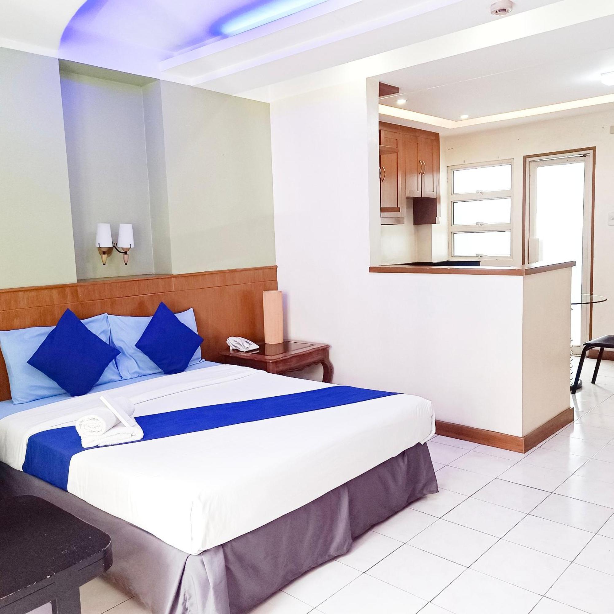 แอลเลย์ 8 Hotel Makati City ภายนอก รูปภาพ